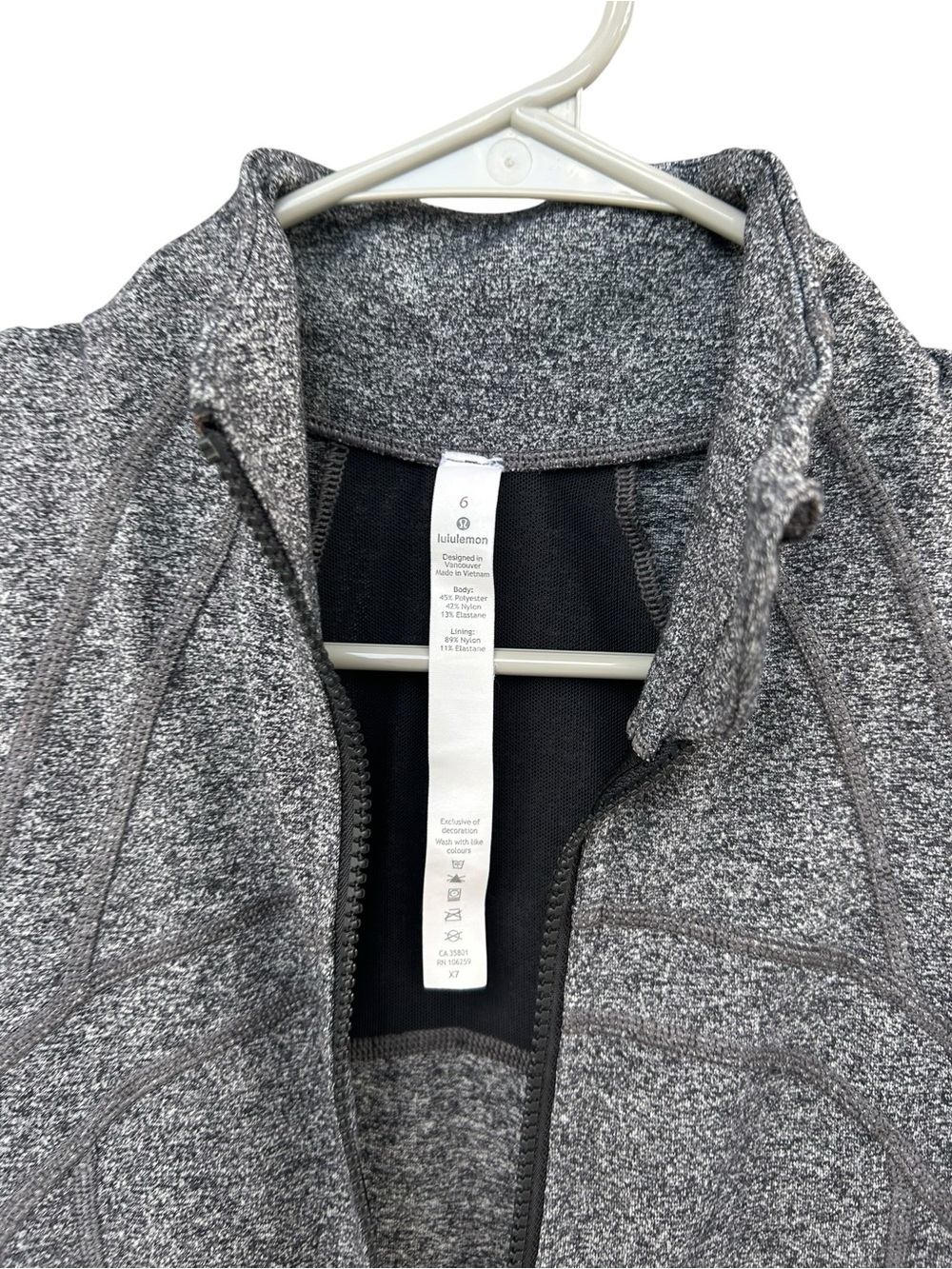 Lululemon Define Zip-Up Active Jacket - Heathered Grey - Size 6 - Luon - Yoga - Picture 4 of 14